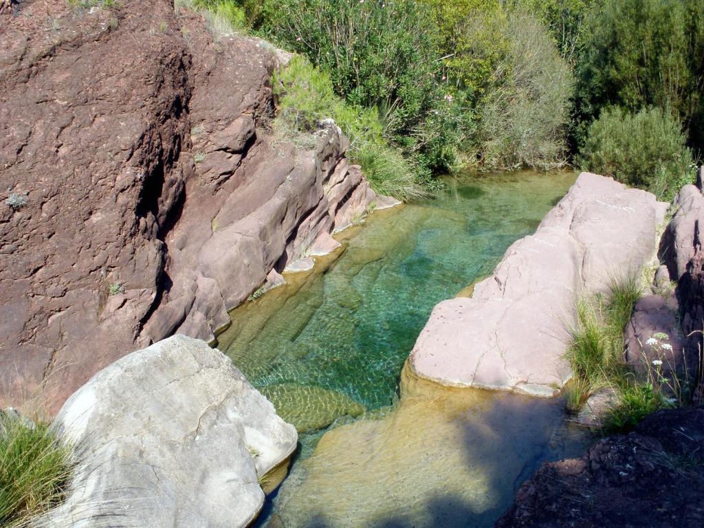 Hotel Restaurante Vinas Viejas Fuentes de Ayodar Экстерьер фото