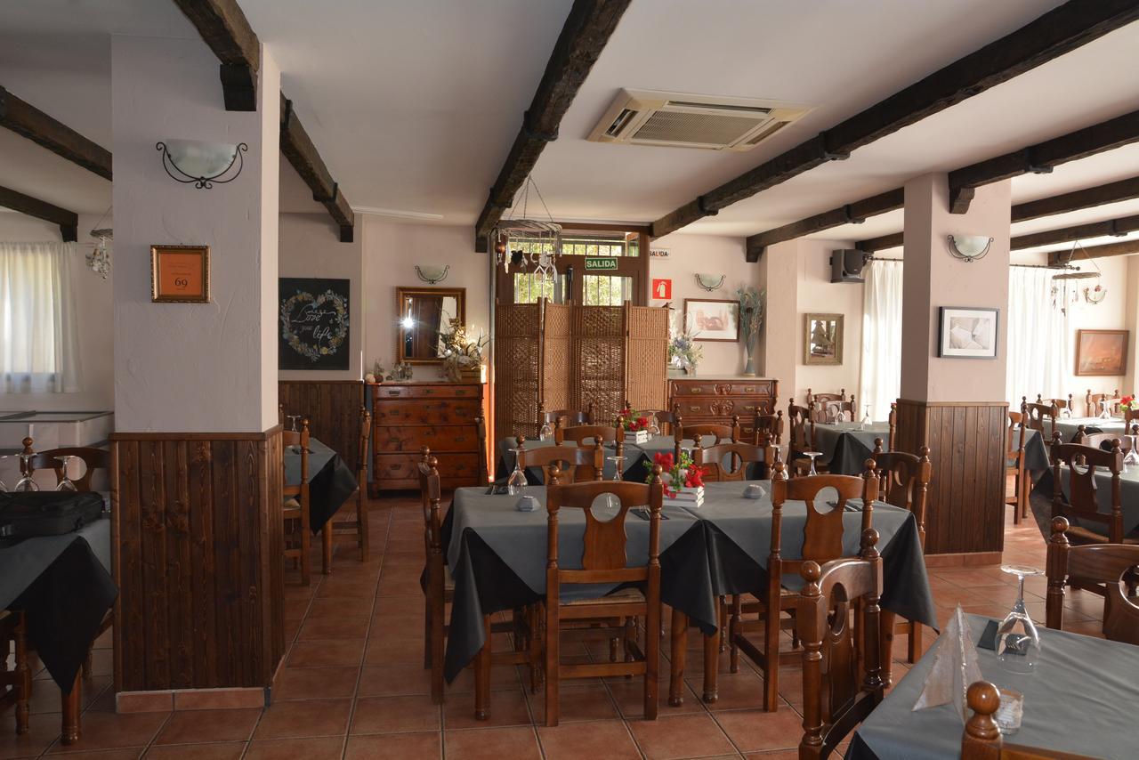 Hotel Restaurante Vinas Viejas Fuentes de Ayodar Экстерьер фото