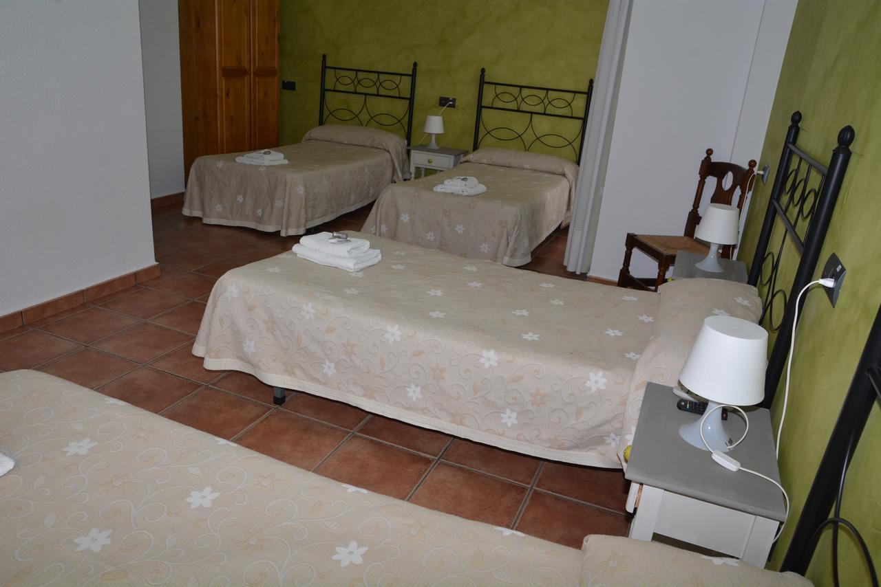 Hotel Restaurante Vinas Viejas Fuentes de Ayodar Экстерьер фото